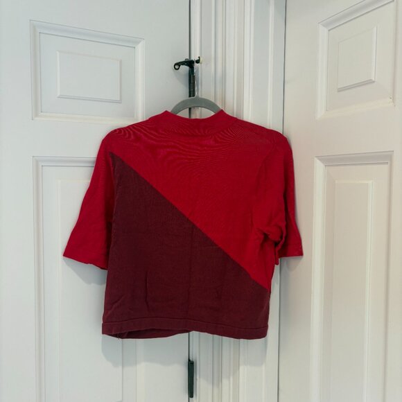 BCBGeneration Colorblock short sleeve Sweater - Picture 2 of 4